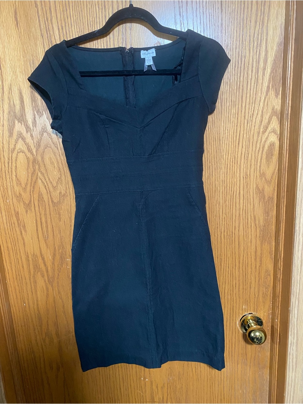 Classic Black Cap-Sleeve Sheath Dress with sweetheart neckline